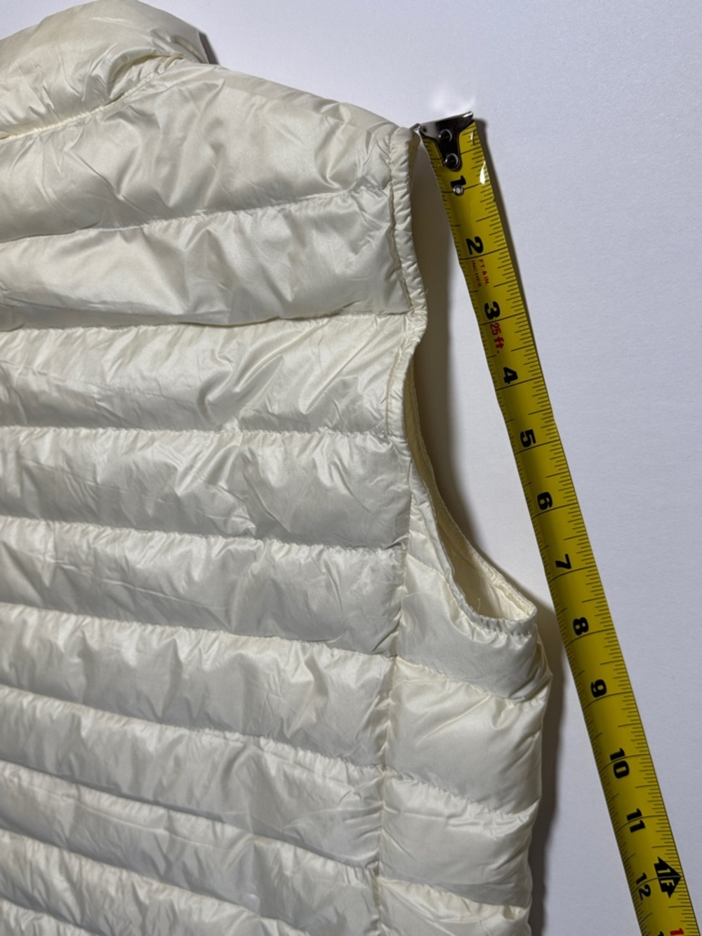 MONCLER Longue Saison Ivory Cream Quilted Down Vest Snap Closure Lightweight 2/M - Picture 16 of 16